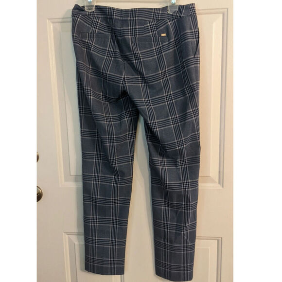 Tommy Hilfiger Grey Plaid Pants, Size 2, Straight Leg, Size Zipper/Button - Picture 2 of 8